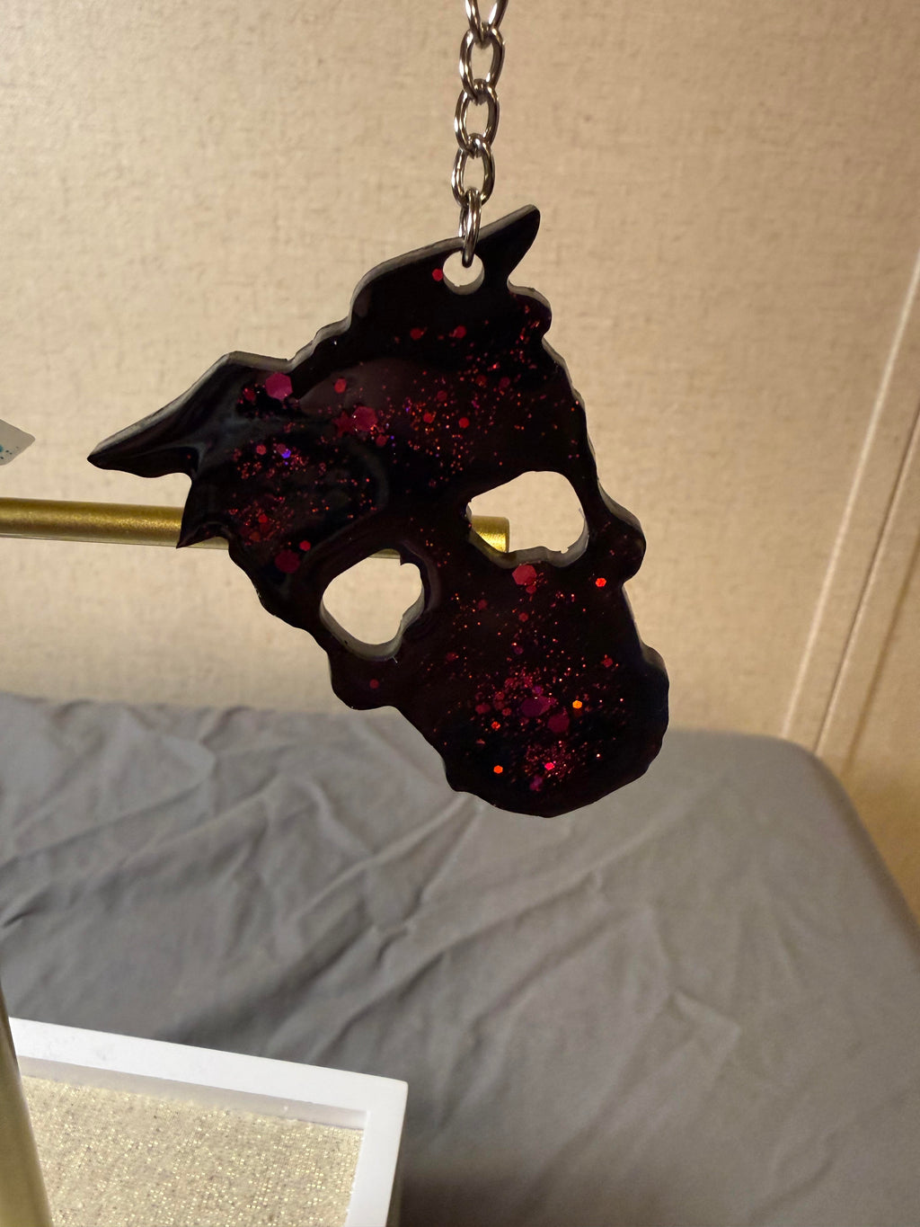 Black Skull Keychain W/glitter