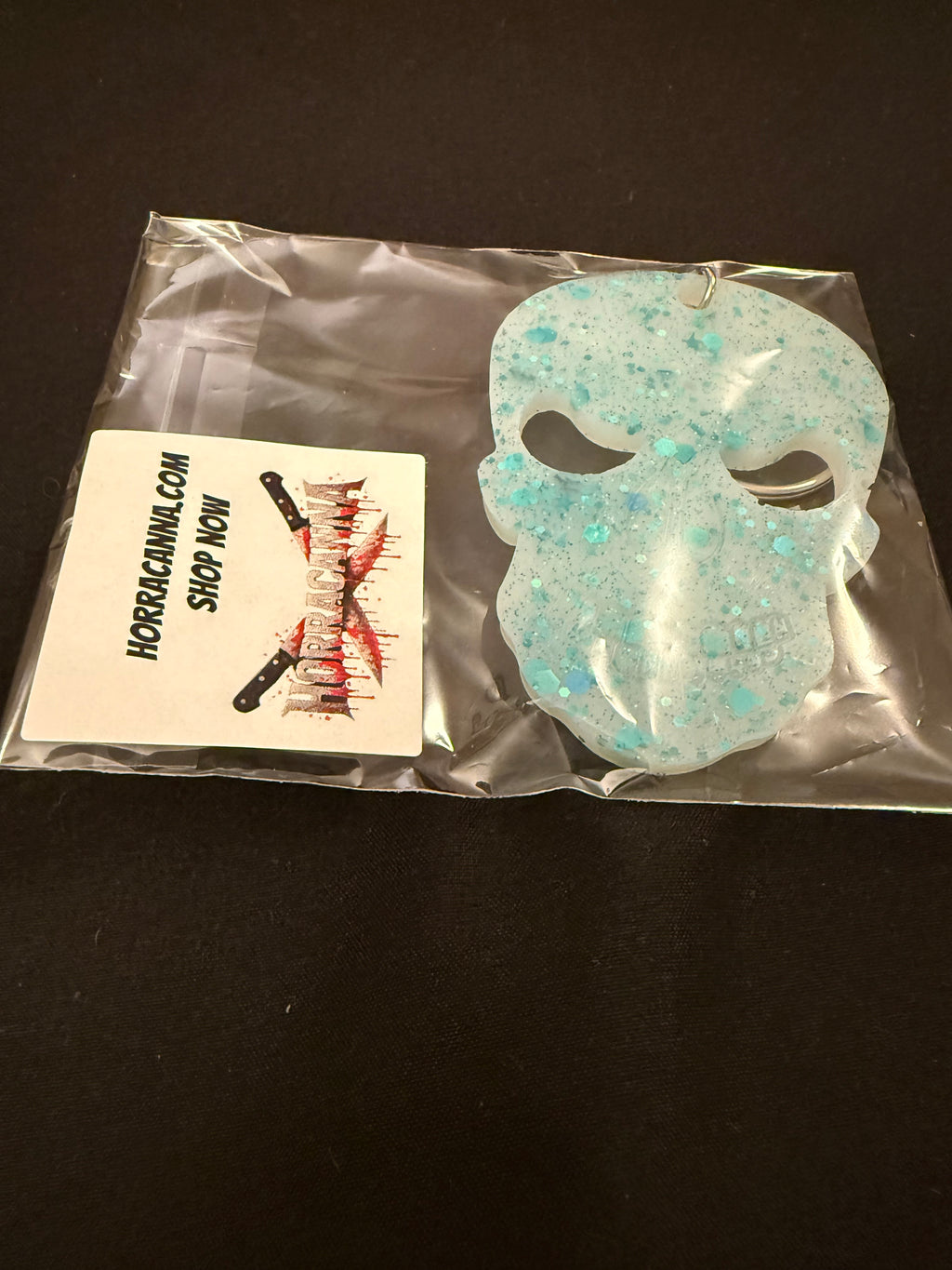 White Skull Keychain W/glitter
