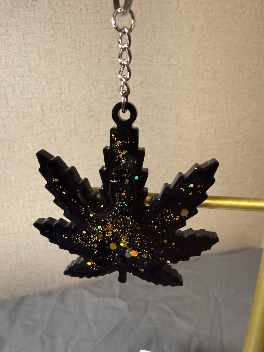 Black Cannabis Leaf Keychain W/glitter